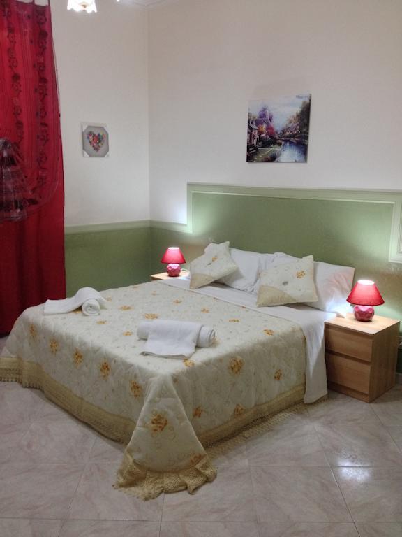 Rome Rainbow Guest House Room photo