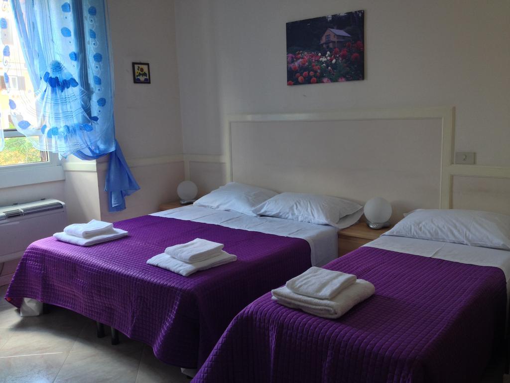Rome Rainbow Guest House Room photo